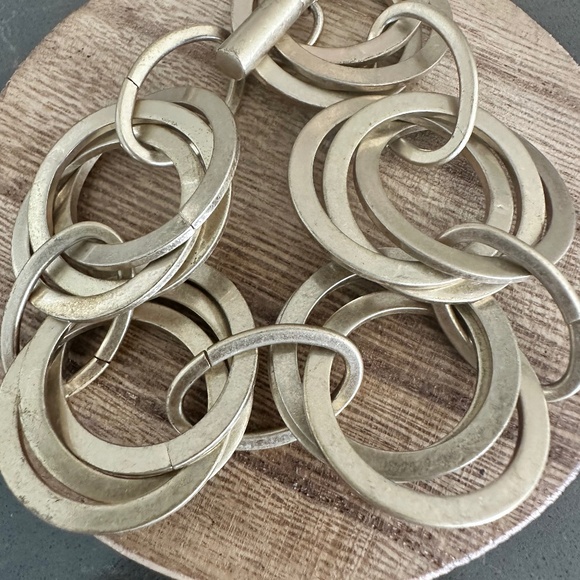 Knot link bracelet - Picture 1 of 3